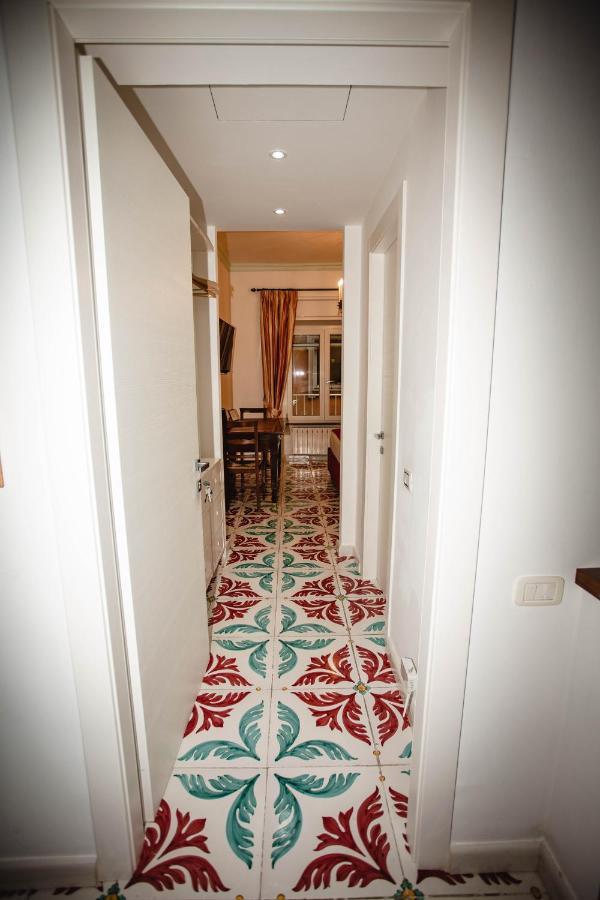 Hotel Delfini Trevi House Roma Exterior foto